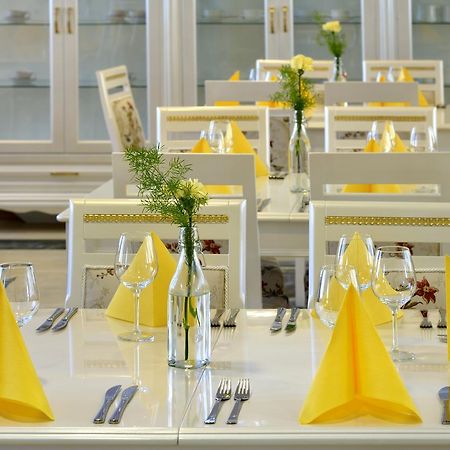 Hotel Golden Dome Иисалми Экстерьер фото